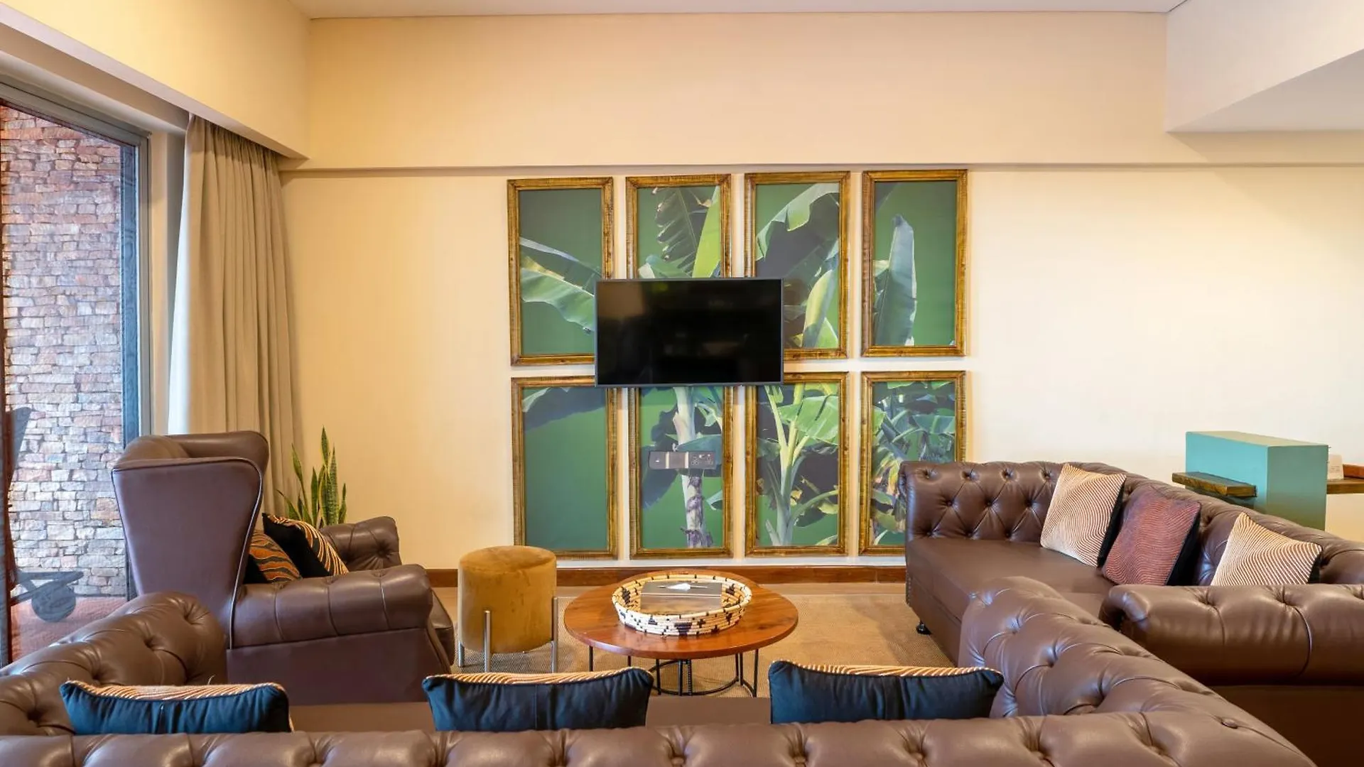 ****  Hotel Kabira Country Club Kampala Uganda